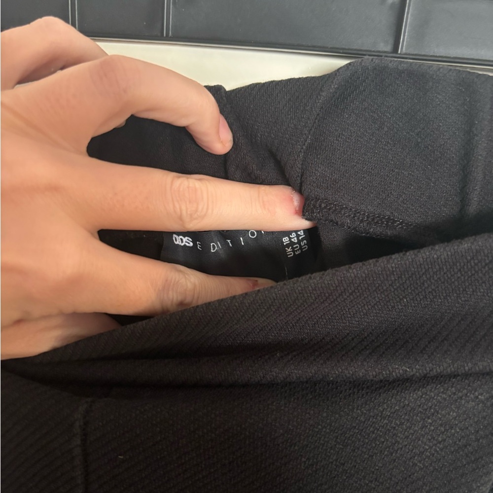 ASOS Edition Black Wide-Leg High-Rise Trousers - Picture 6 of 7